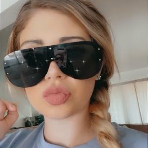 Meet your Posher, Samuel